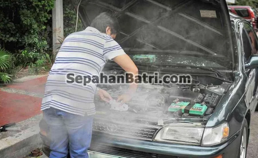 علت داغ شدن باتری
